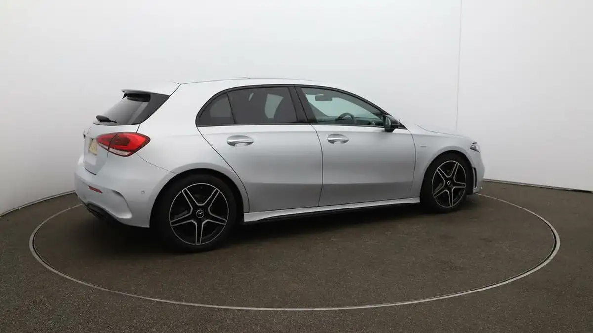 2022-mercedes-benz-a-class-13-a200-amg-line-premium-plus-edition-hatchback-5d-7g-dct-big-47