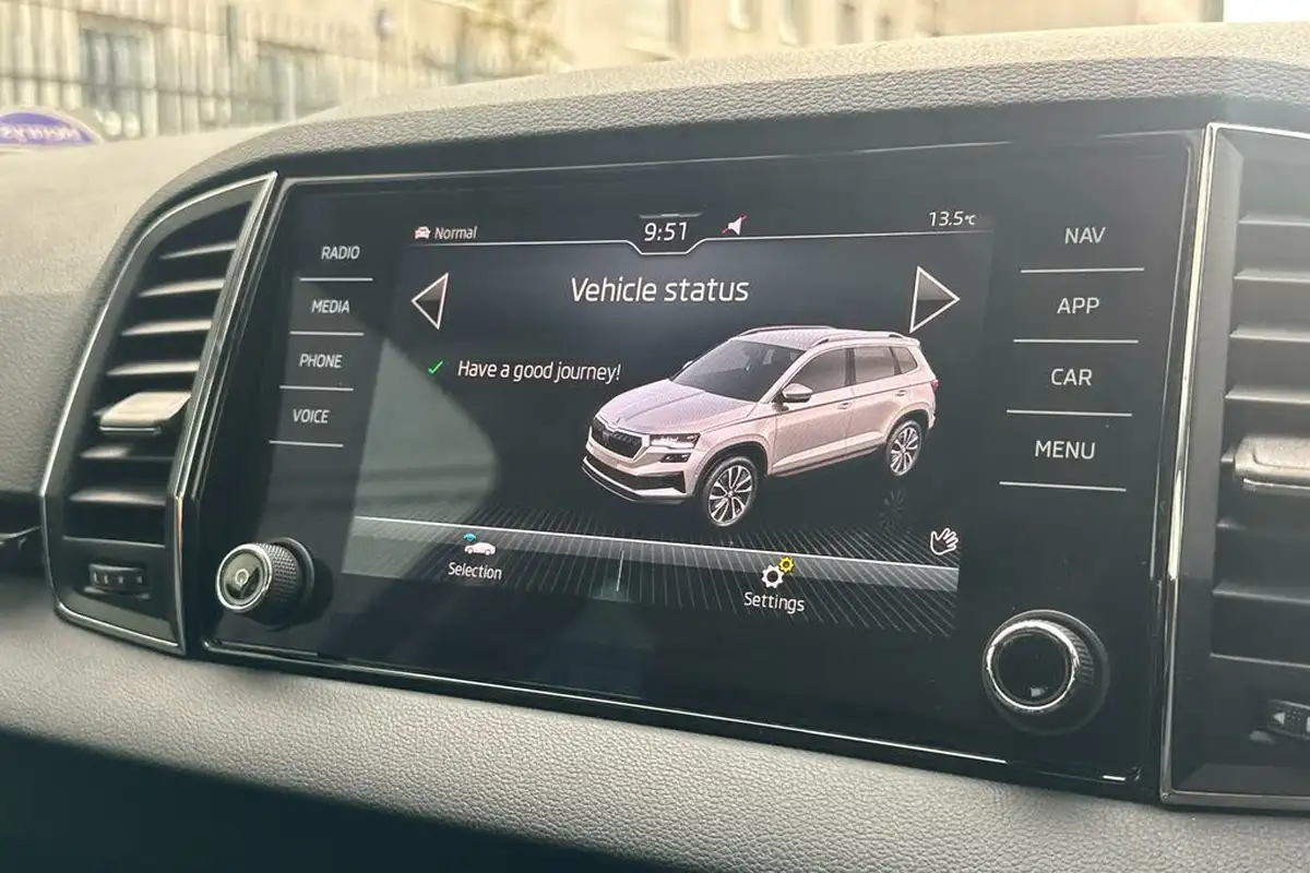 2021-skoda-karoq-15-tsi-se-l-ss-big-17