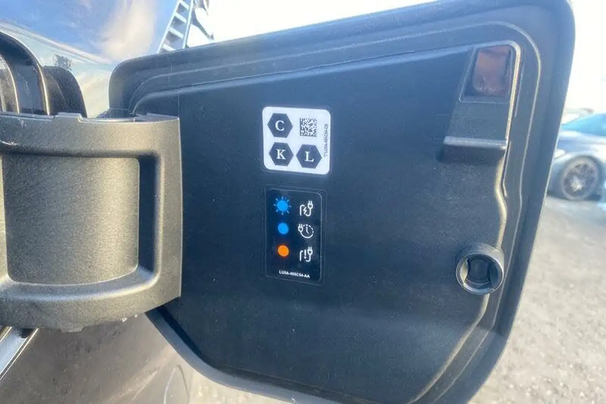 2024-ford-transit-custom-e-320-l1h1-limited-136ps-panel-van-big-34