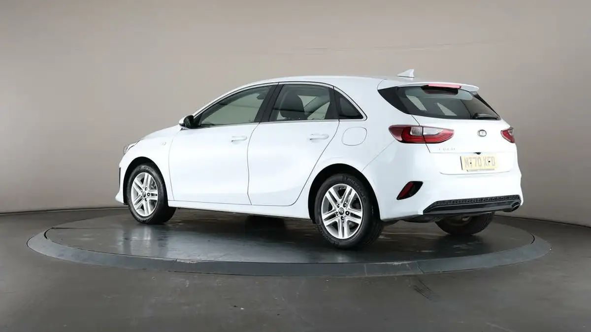 2021-kia-ceed-16crdi-2-nav-114bhp-adap-hatchback-big-5