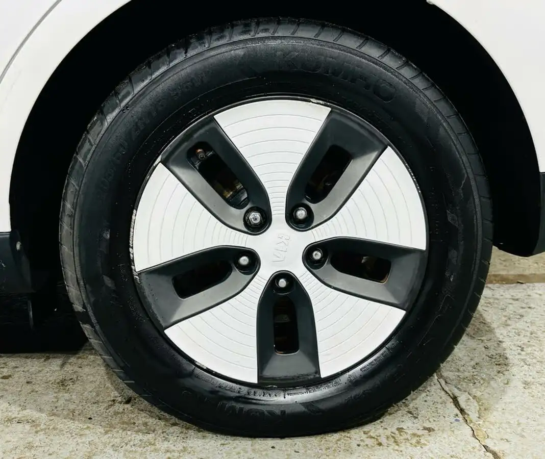 2018-kia-soul-ev-ev-big-21
