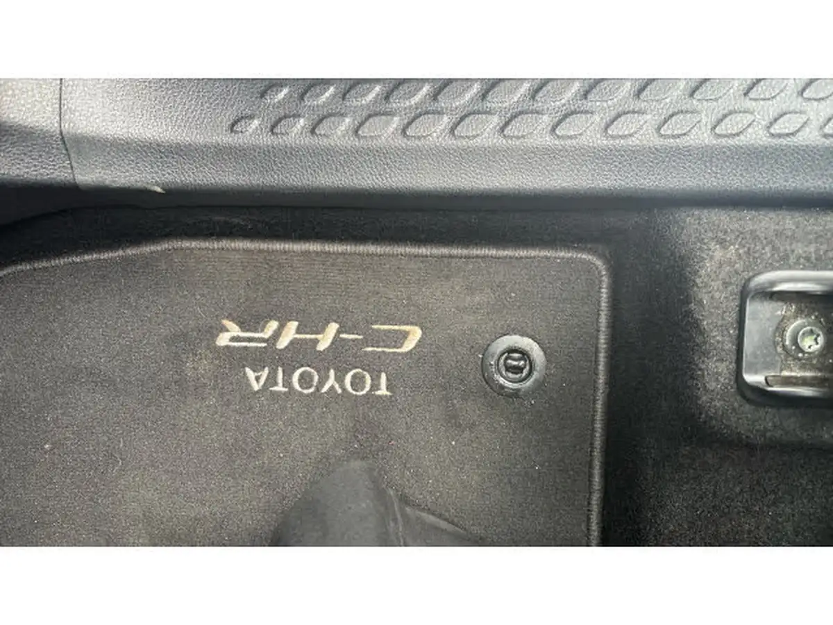 2021-toyota-c-hr-18-vvt-i-excel-big-27