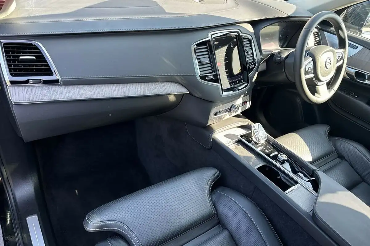 2024-volvo-xc90-20-t8-ultimate-dark-big-1