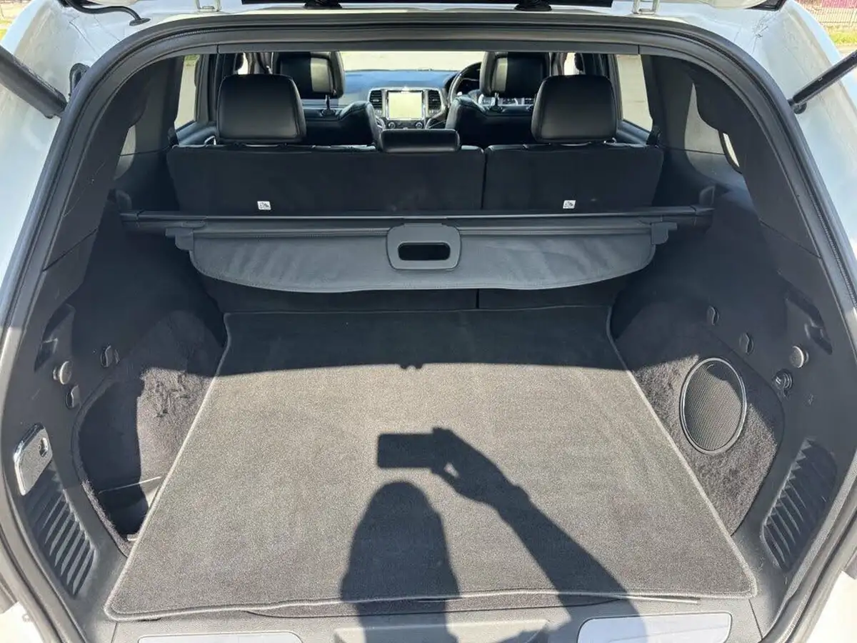 2018-jeep-grand-cherokee-30crd-overland-4x4-big-17