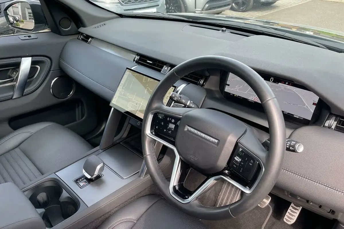 2024-land-rover-discovery-sport-15-p300e-dynamic-se-big-31