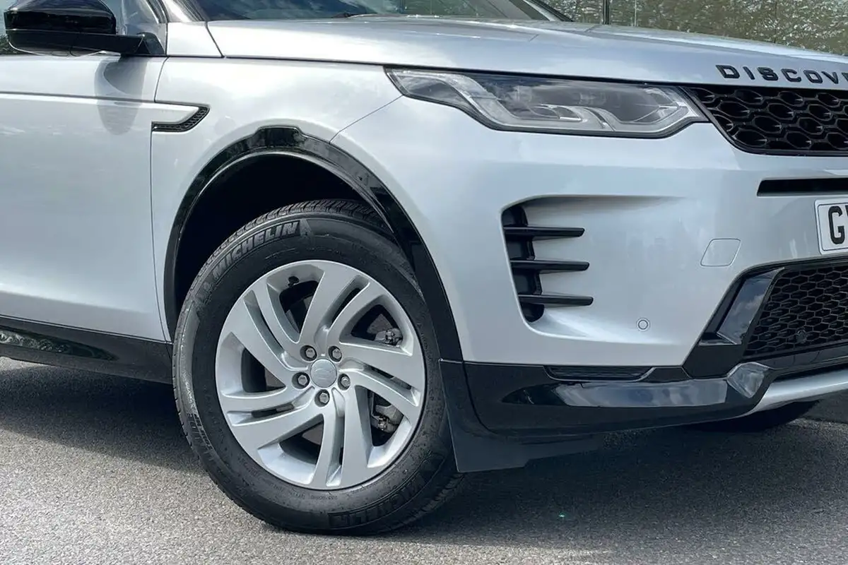 2024-land-rover-discovery-sport-15-p300e-dynamic-se-big-7