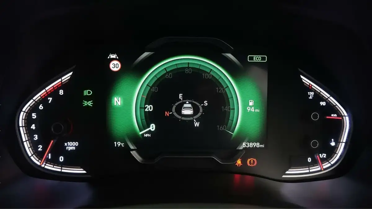 2022-hyundai-i30-10-t-gdi-premium-tourer-big-10