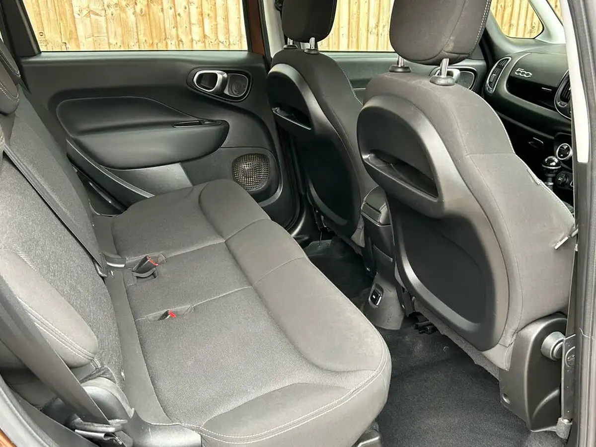 2017-fiat-500l-14-cross-big-22