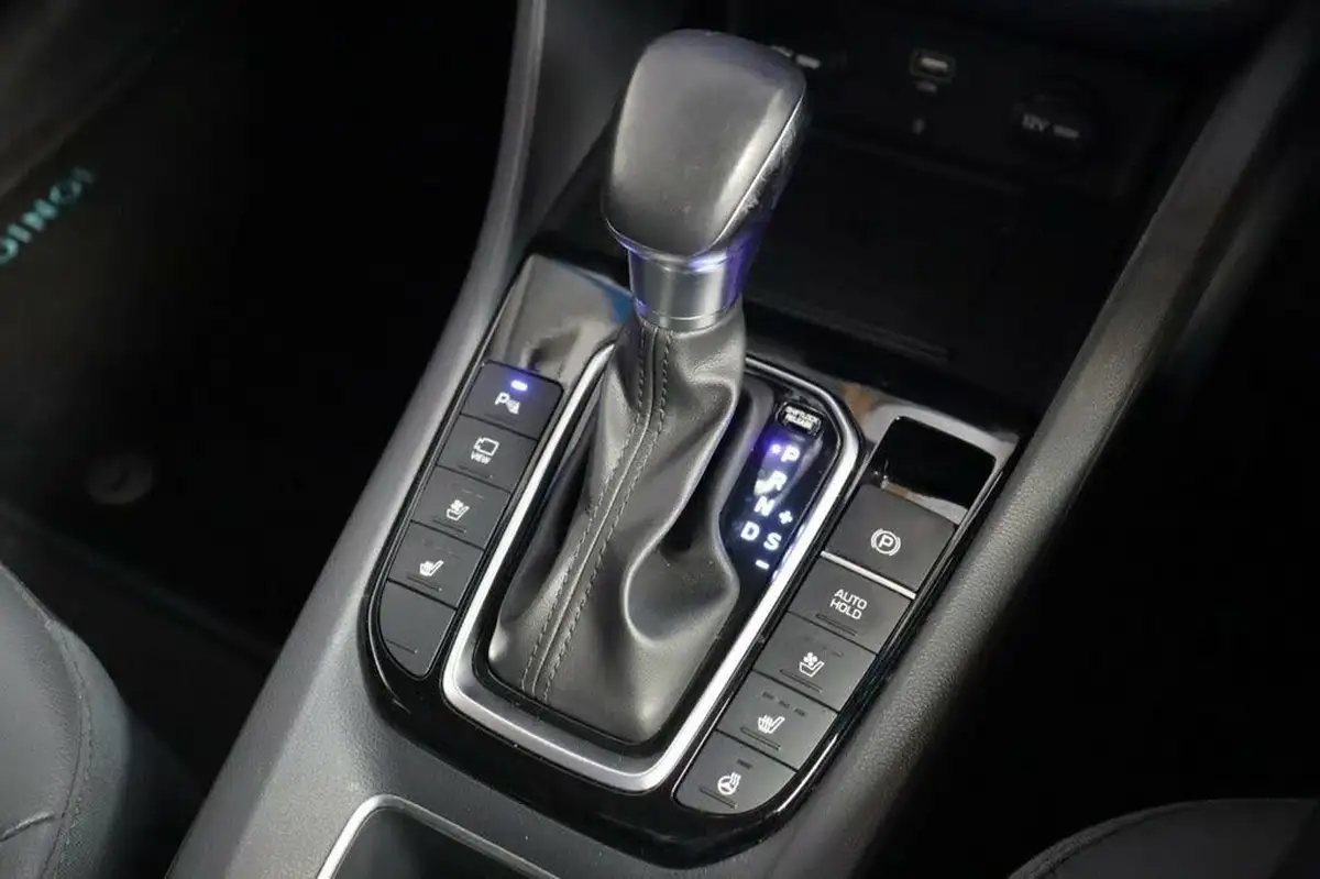 2022-hyundai-ioniq-16-gdi-premium-se-hybrid-big-28