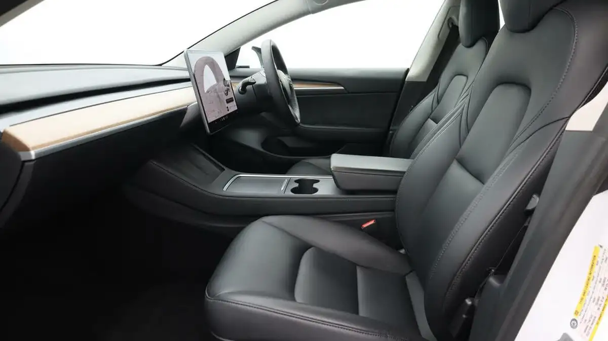 2021-tesla-model-3-e-standard-plus-big-14