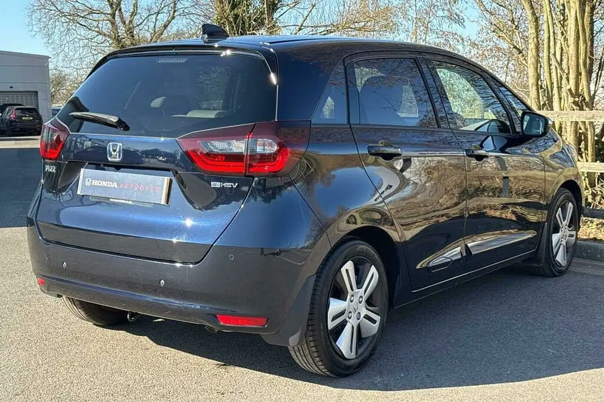 2023-honda-jazz-15-i-mmd-ex-107ps-big-11