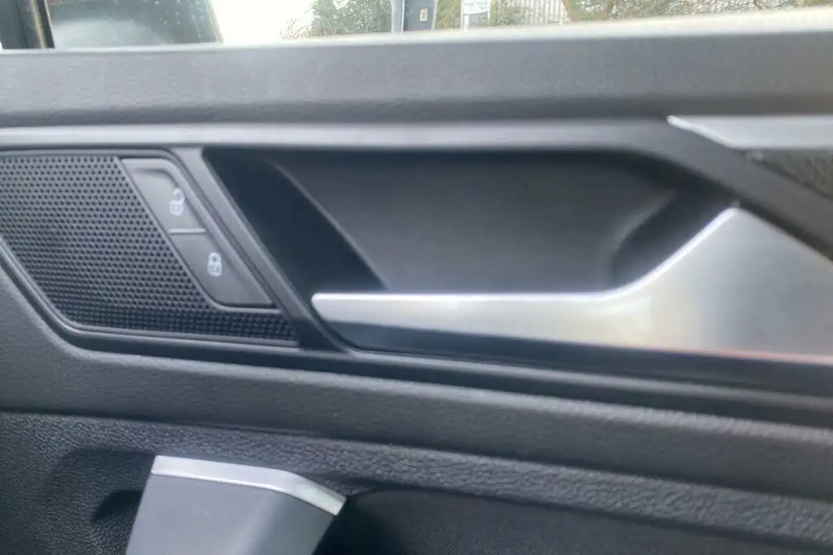 2021-volkswagen-tiguan-15-tsi-elegance-big-53