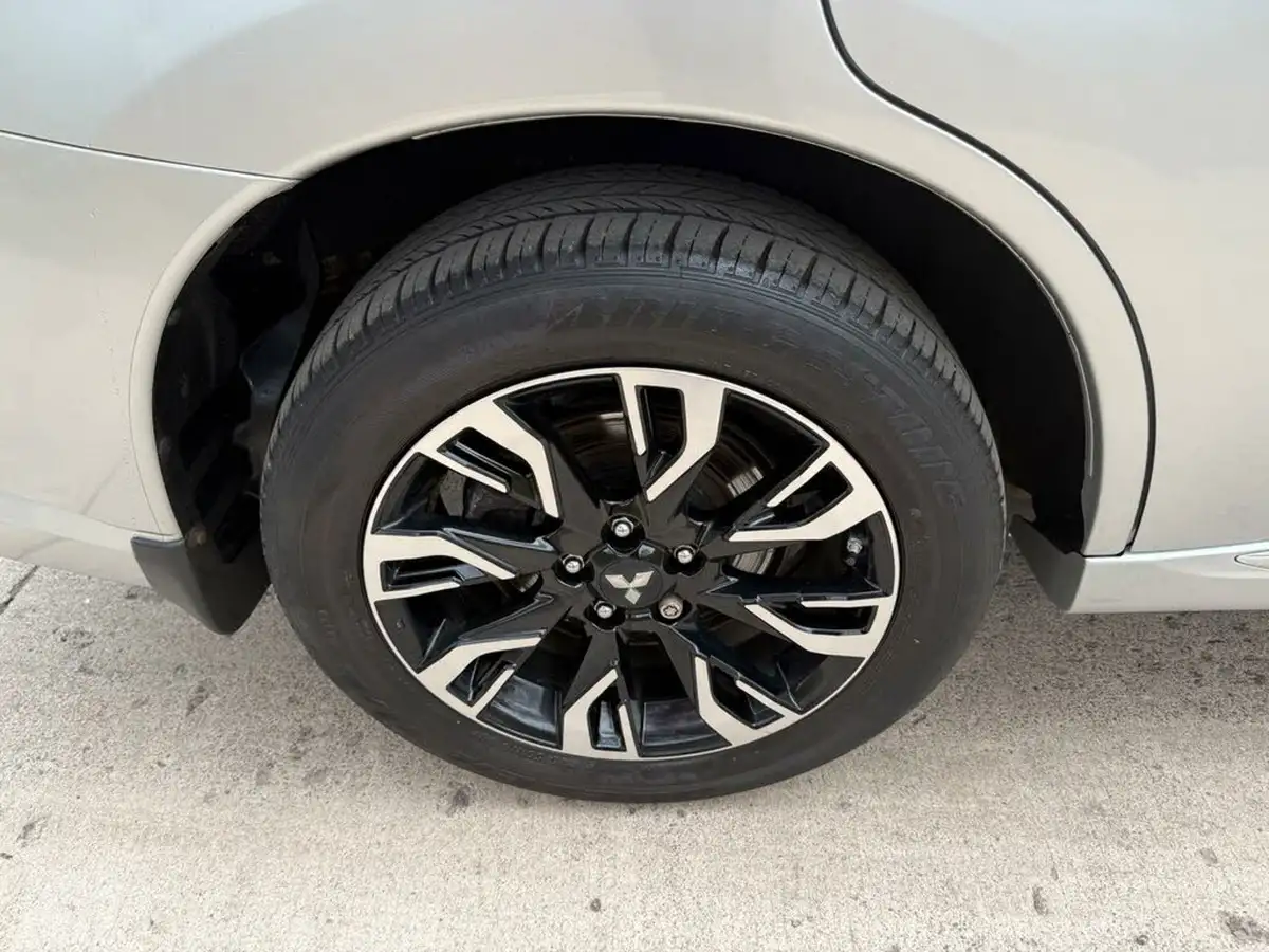 2018-mitsubishi-outlander-20-4hs-phev-5st-big-12
