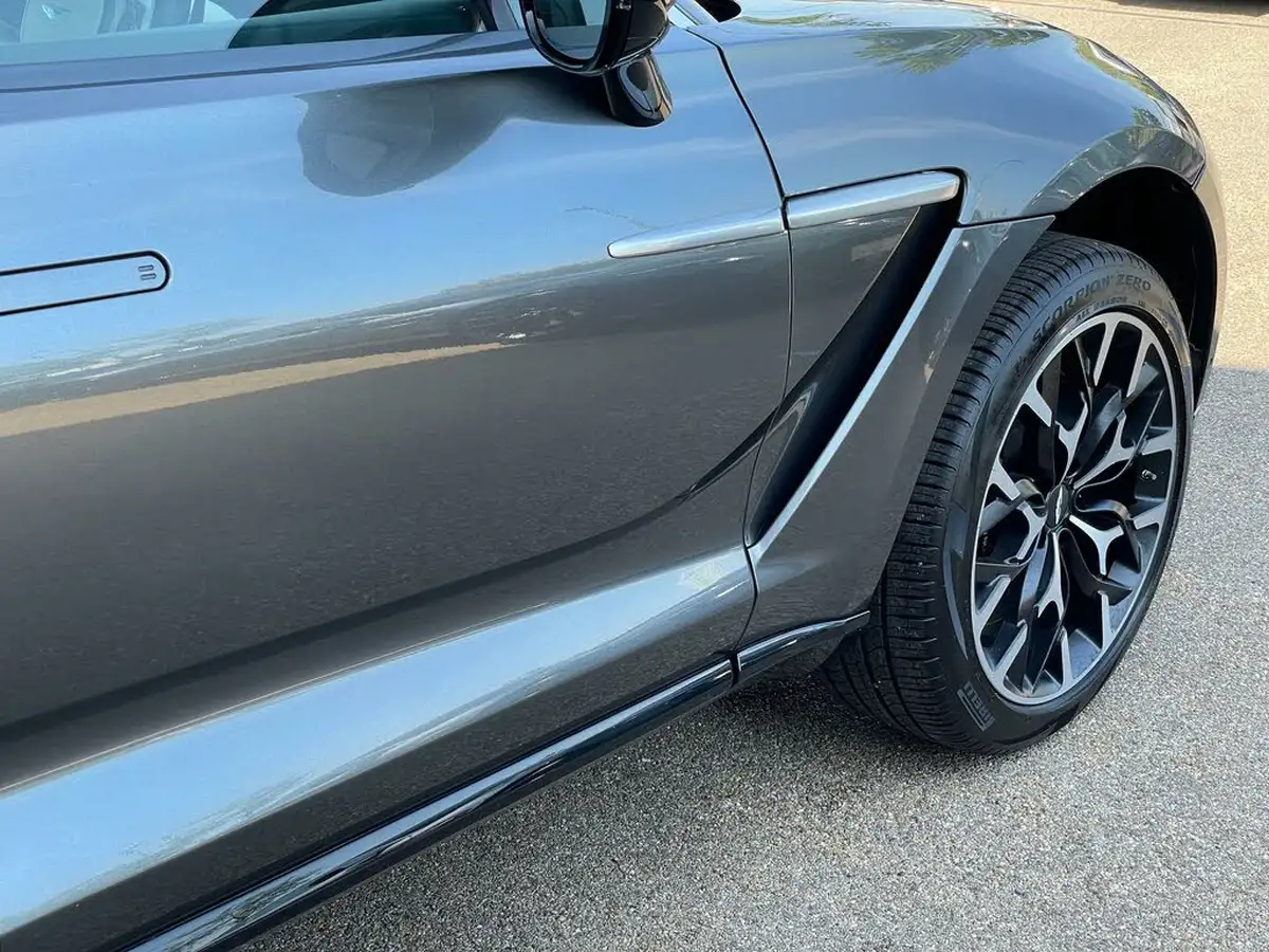 2024-aston-martin-dbx-40-v8-big-12