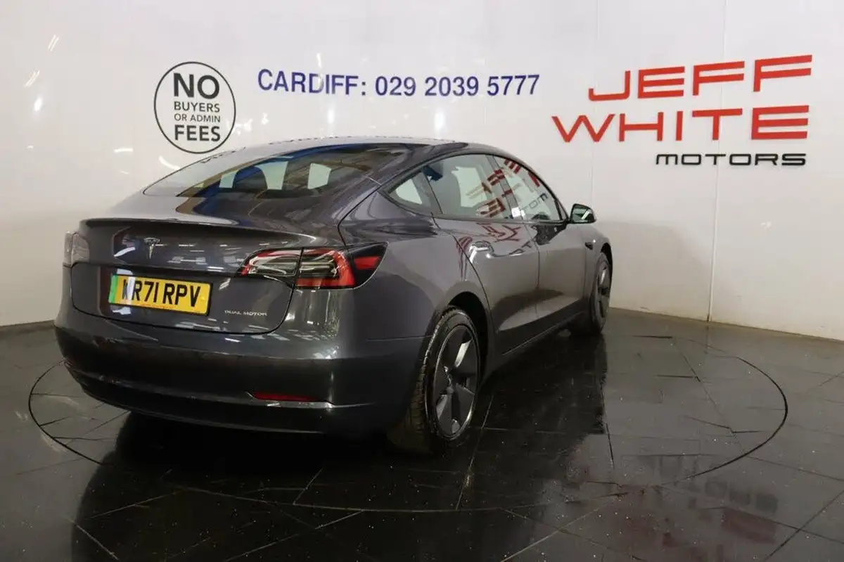 2021-tesla-model-3-e-long-range-awd-big-4