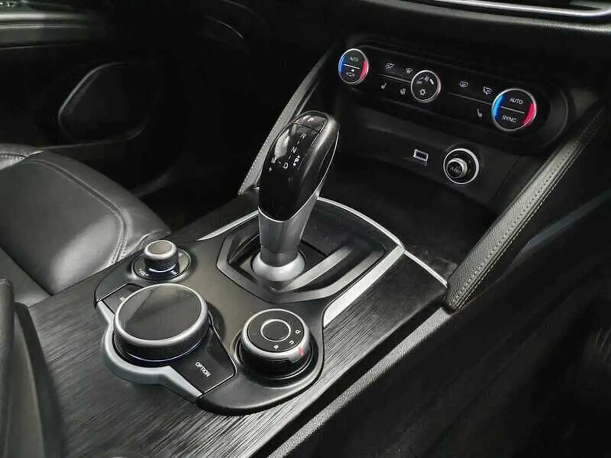 2018-alfa-romeo-stelvio-22td-super-177bhp-awd-big-17