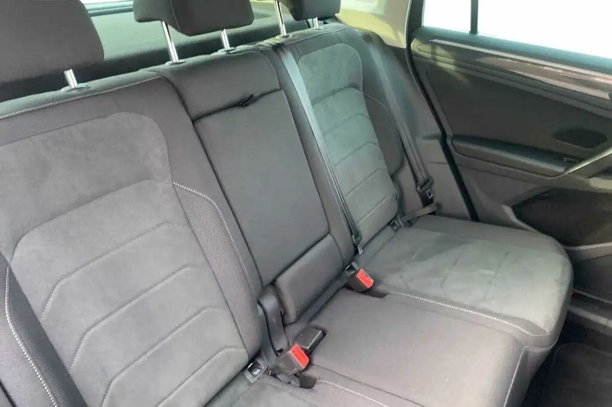 2021-volkswagen-tiguan-15-tsi-elegance-big-7
