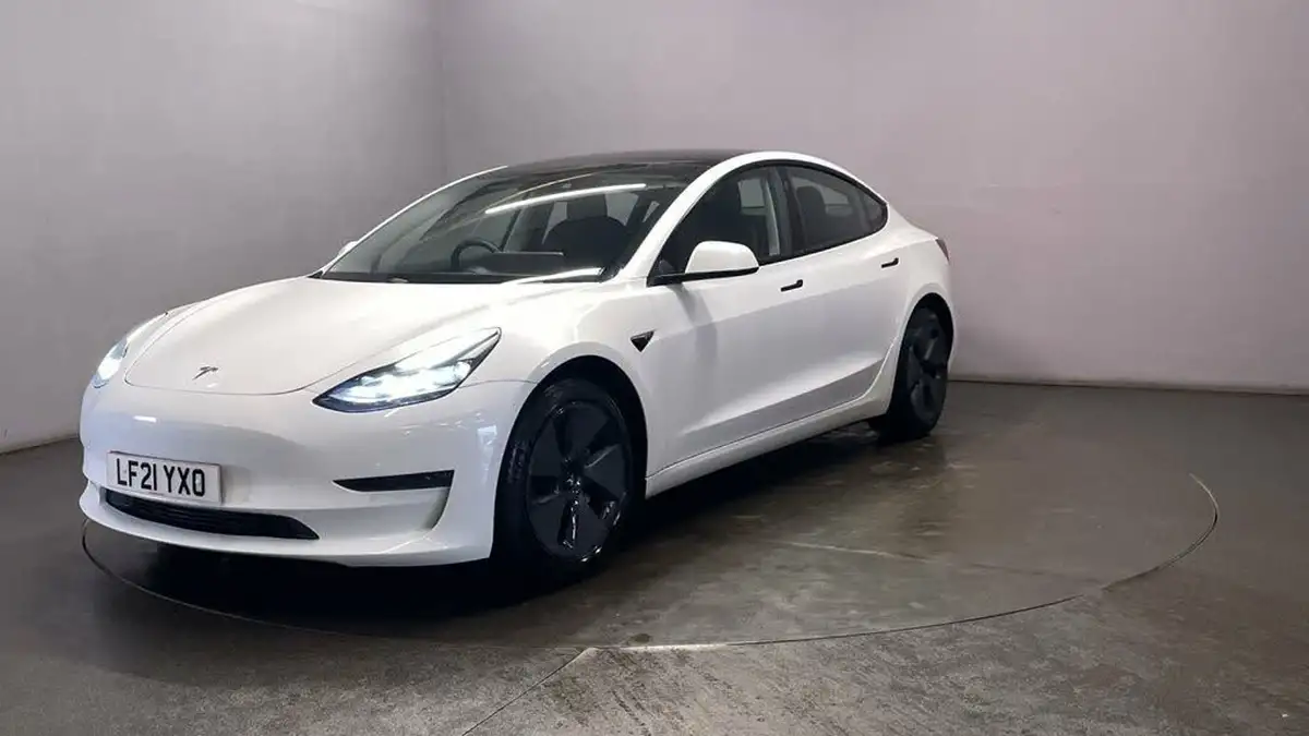 2021-tesla-model-3-e-long-range-4x4-big-0