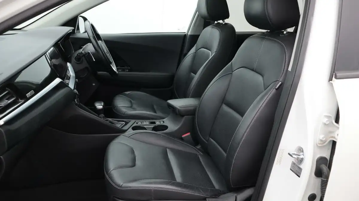 2021-kia-niro-16-gdi-4-156kwh-big-14
