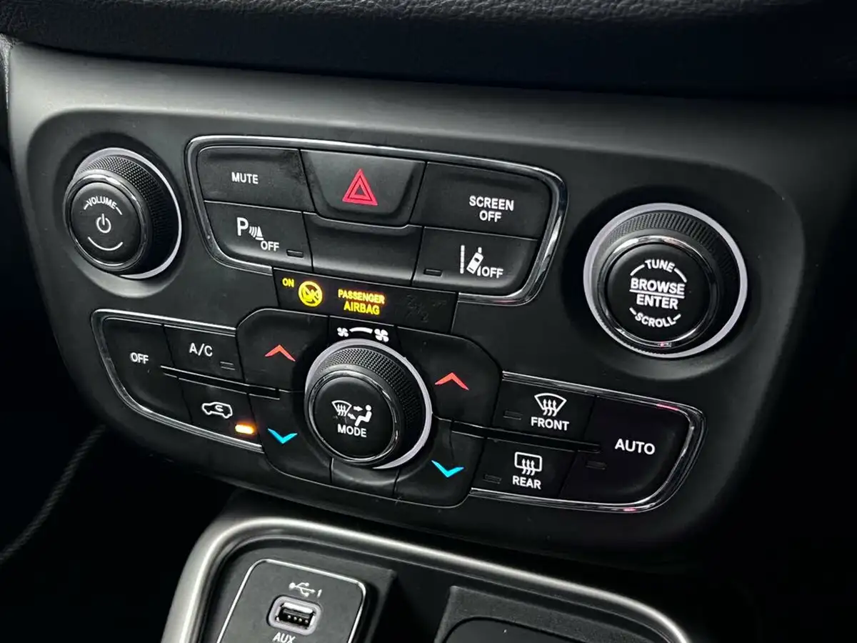 2021-jeep-compass-14-multiair-ii-longitude-168bhp-4x4-auto-big-32