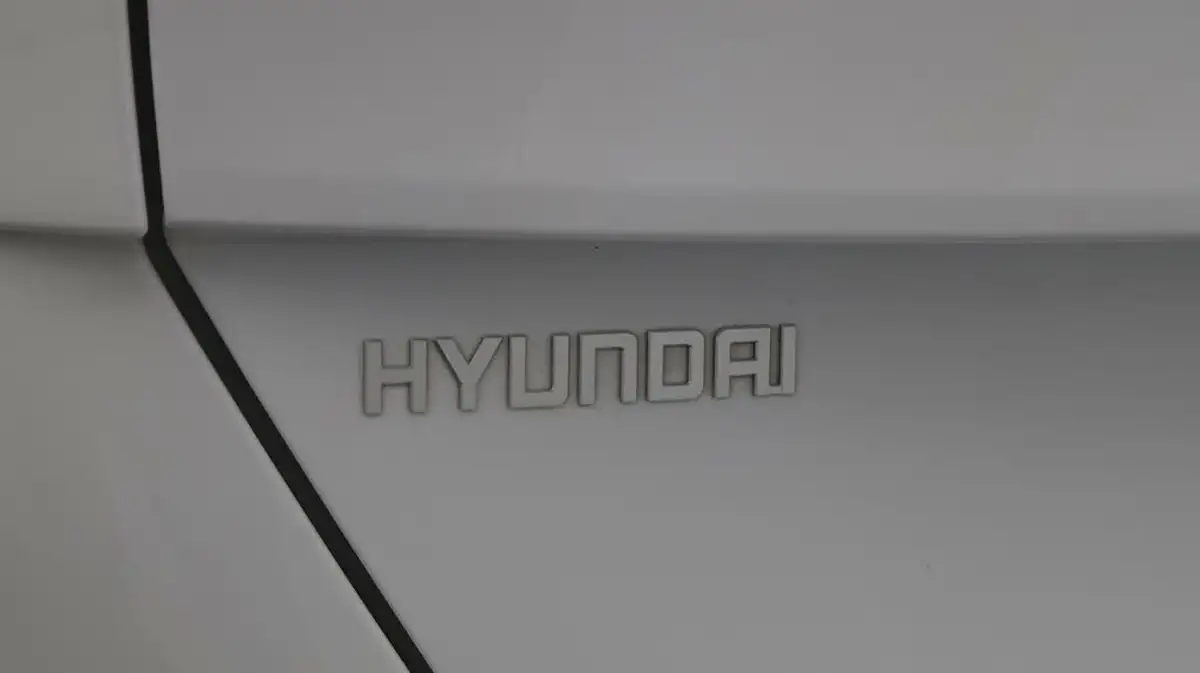 2024-hyundai-kona-16-gdi-n-line-s-141ps-dct-big-22