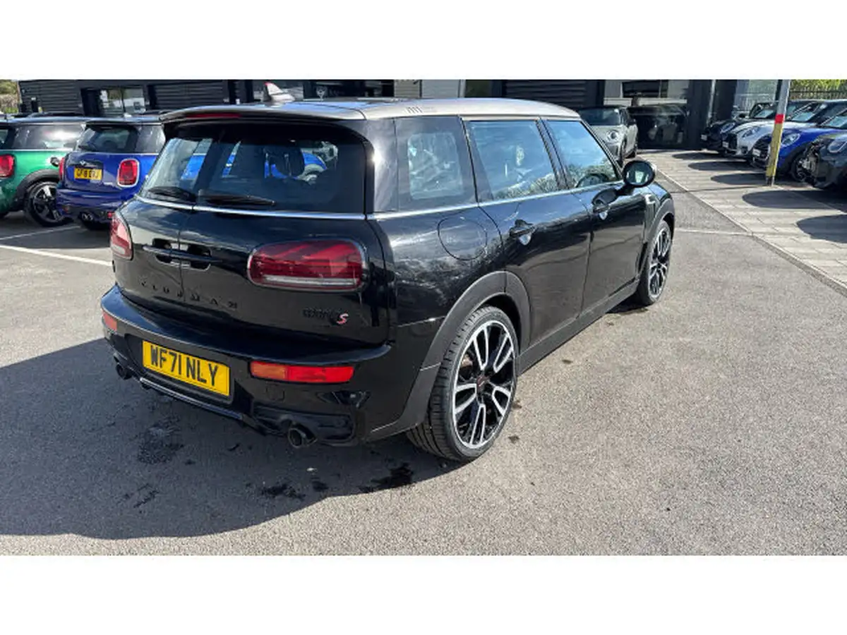 2021-mini-clubman-20-cooper-s-shadow-edition-big-34