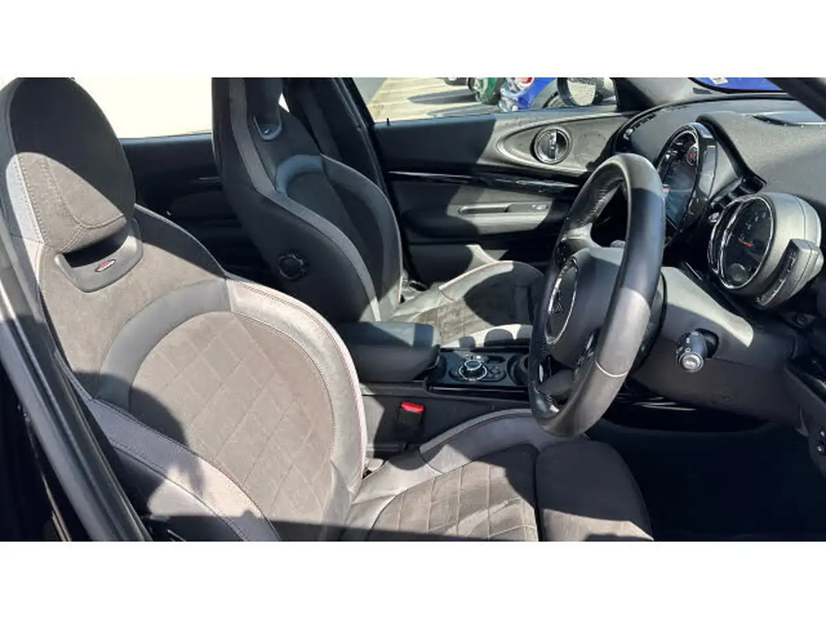 2021-mini-clubman-20-cooper-s-shadow-edition-big-10