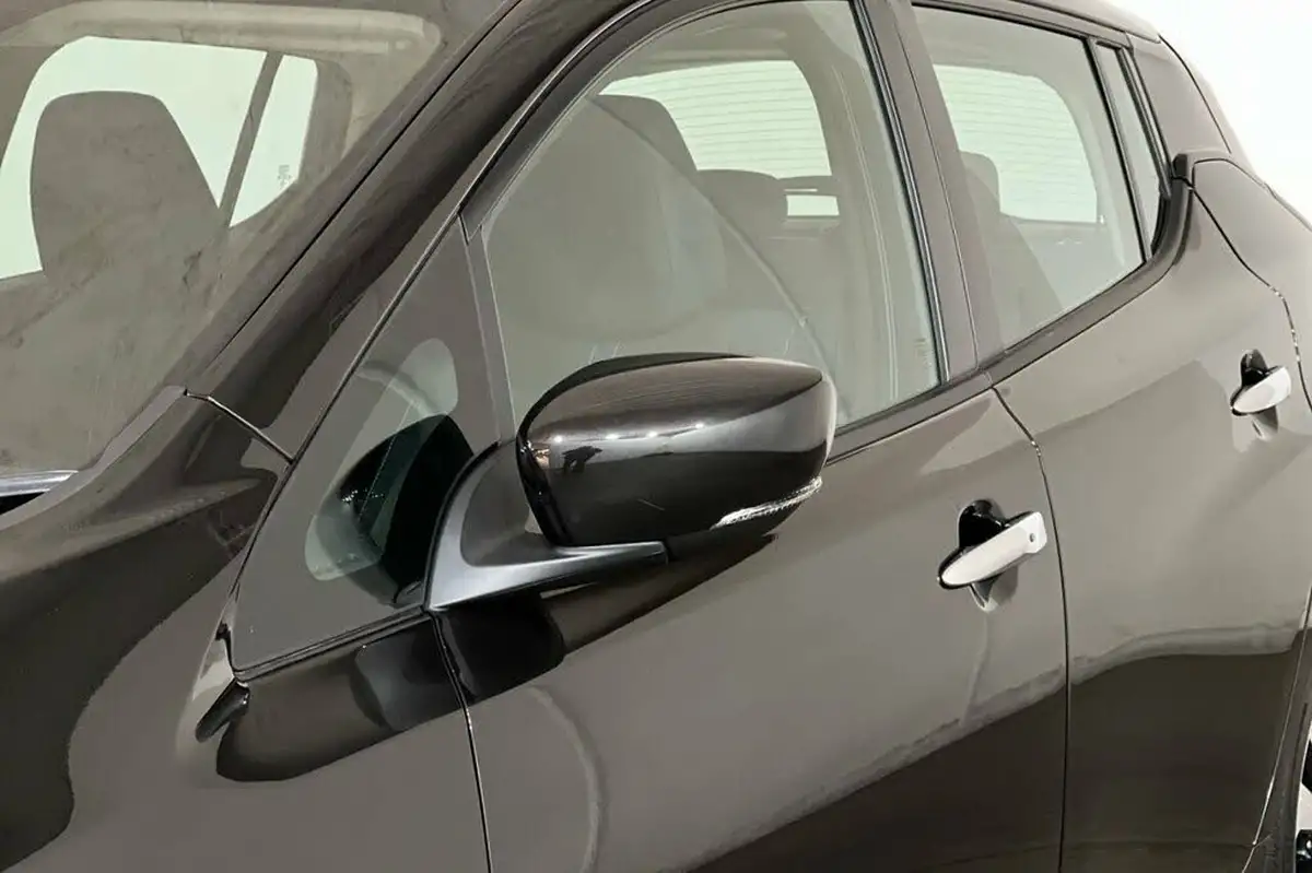 2022-nissan-leaf-e-acenta-big-13