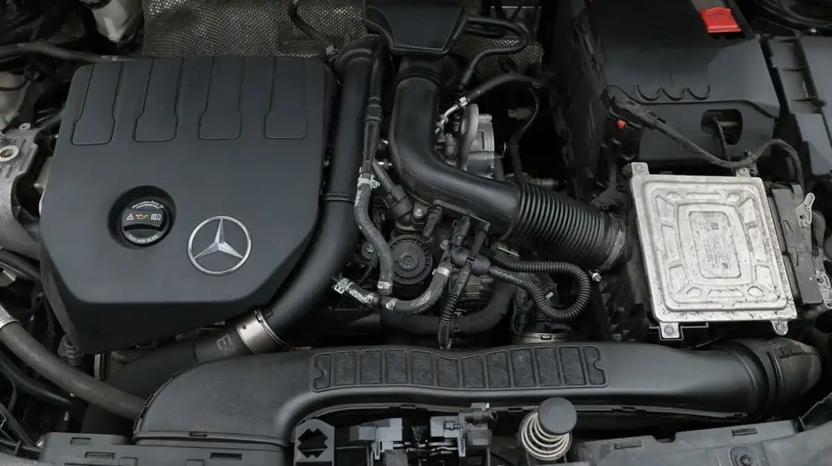 2021-mercedes-benz-gla-class-13-gla-180-amg-line-premium-plus-1332cc-big-19