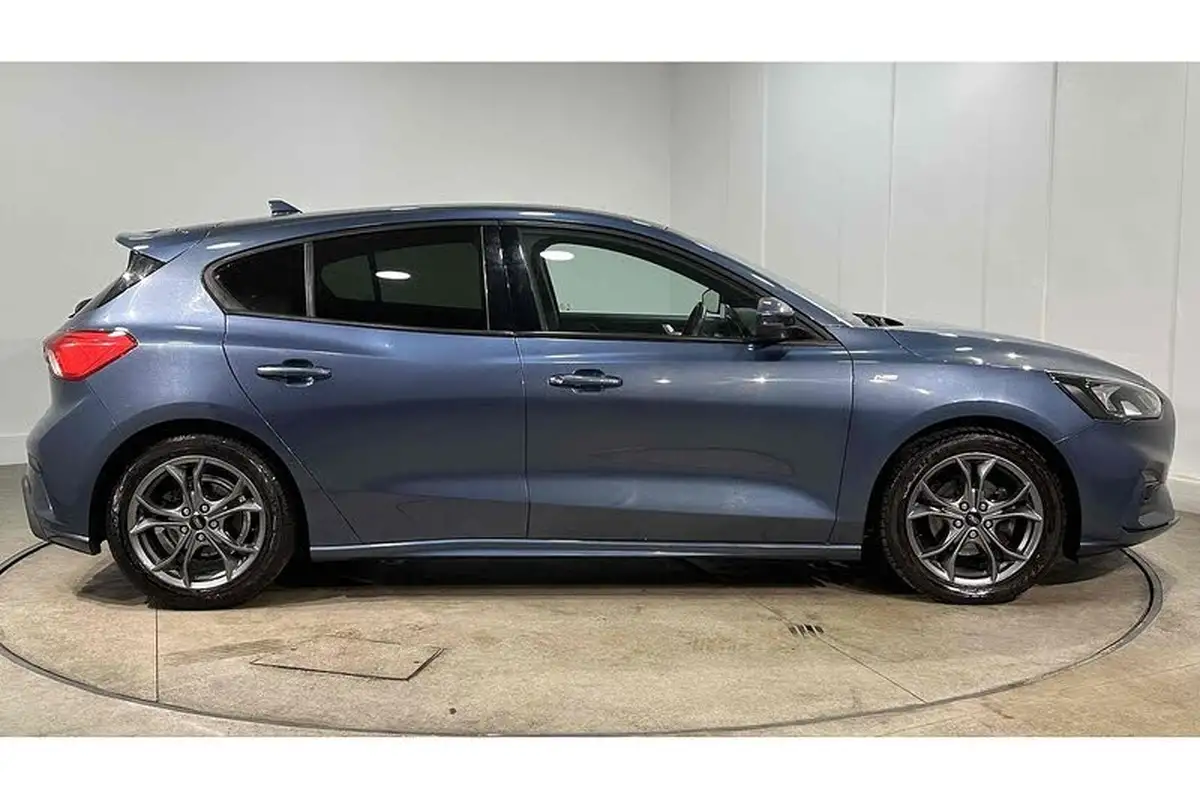 2020-ford-focus-10t-st-line-edition-125ps-hybrid-mhev-hatchback-big-3