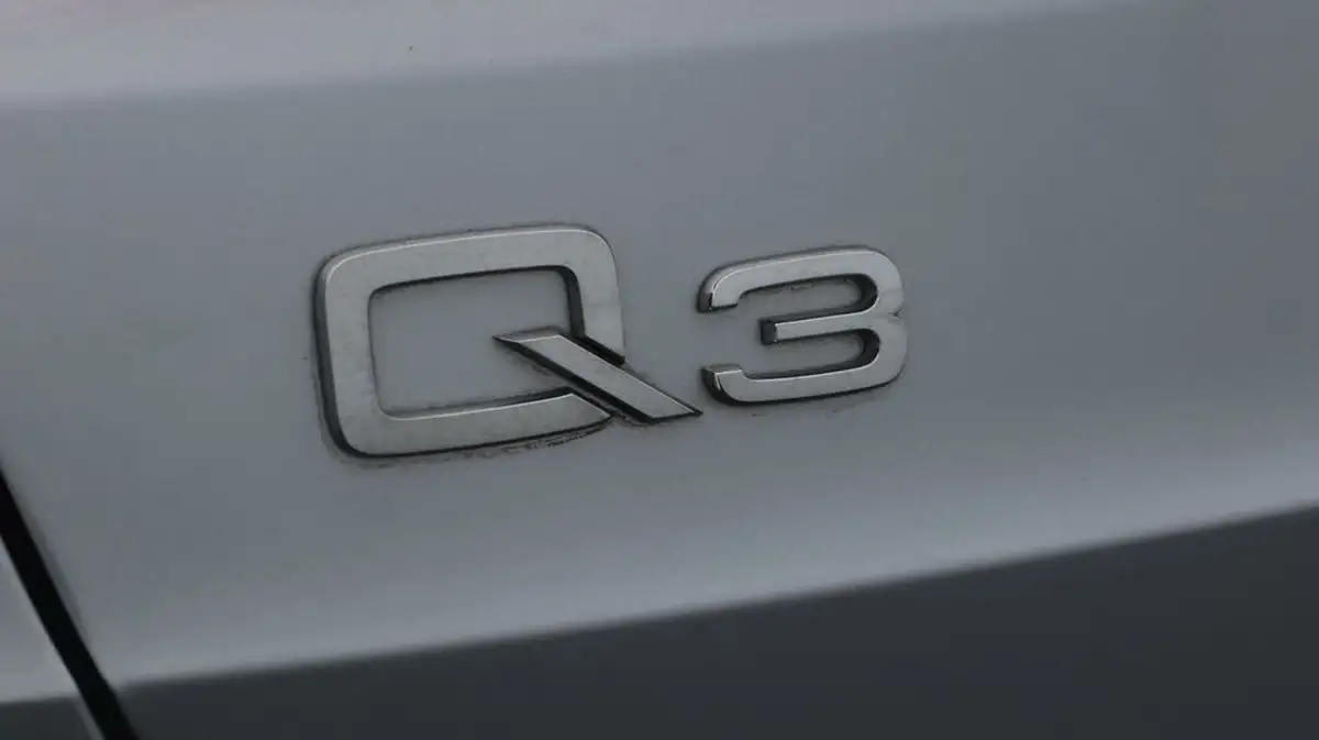 2022-audi-q3-15-35-tfsi-technik-cod-s-tronic-big-21