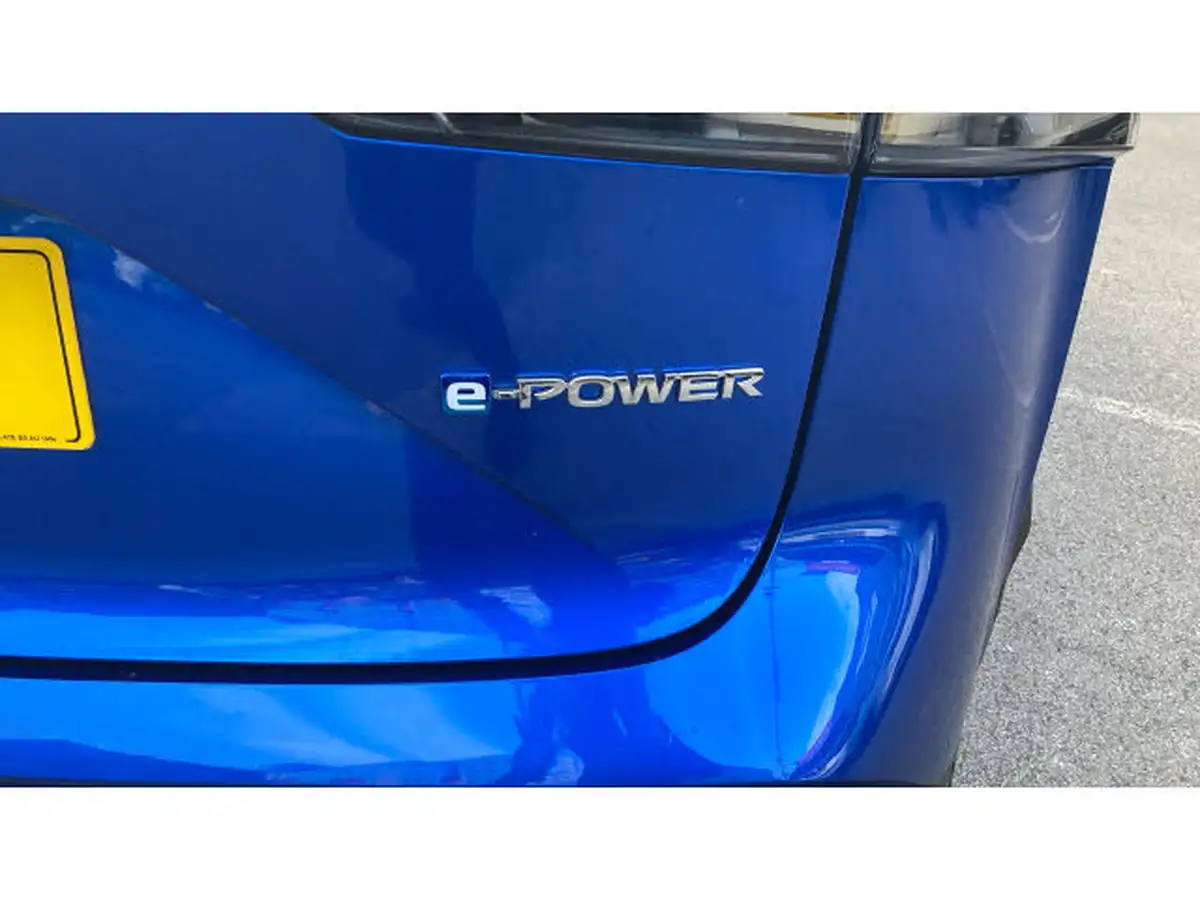 2024-nissan-qashqai-15-n-connecta-glass-roof-pack-big-75