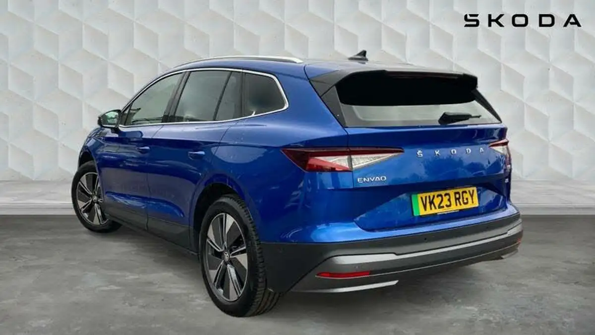 2022-skoda-enyaq-e-80-82-kwh-big-2