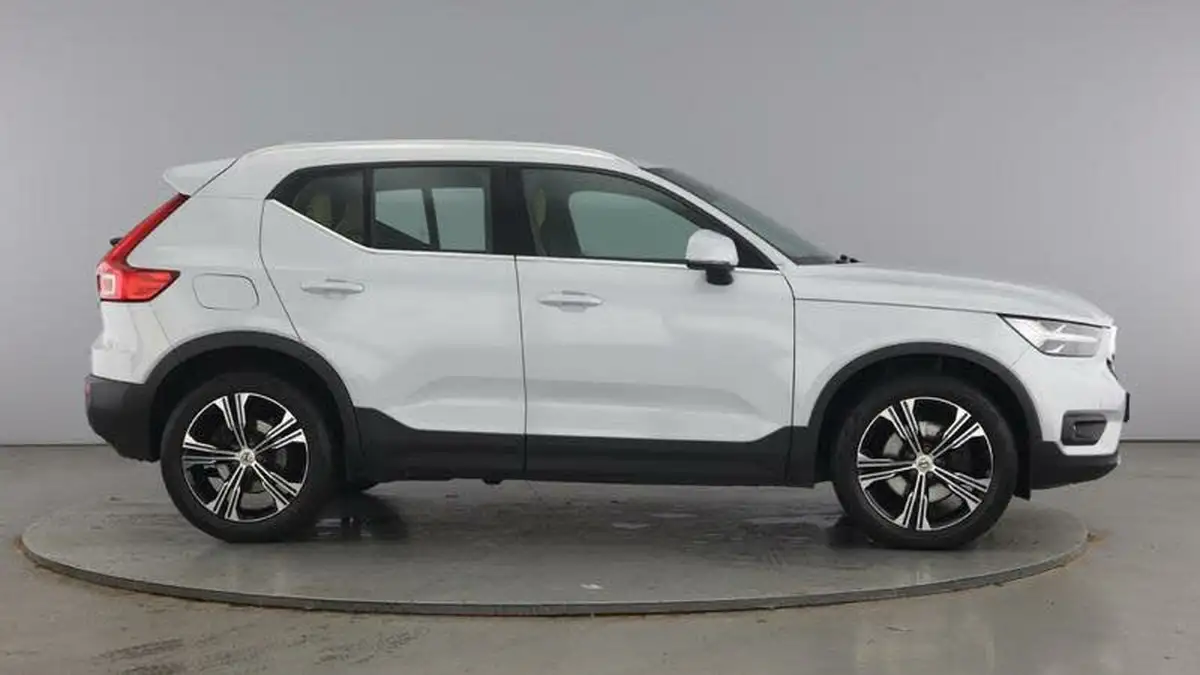 2020-volvo-xc40-20-t4-inscription-pro-big-3