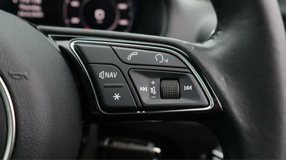 2022-audi-q2-15-35-tfsi-sport-s-tronic-big-24