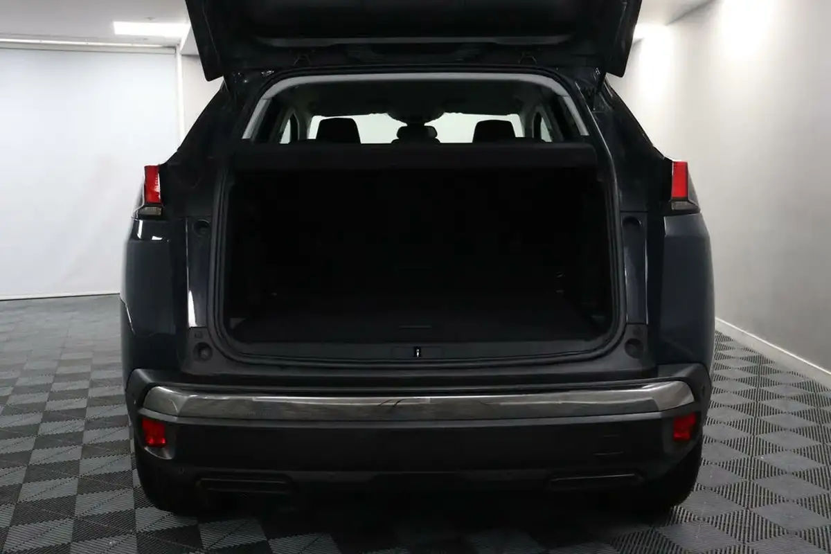 2019-peugeot-3008-suv-12-puretech-allure-big-10