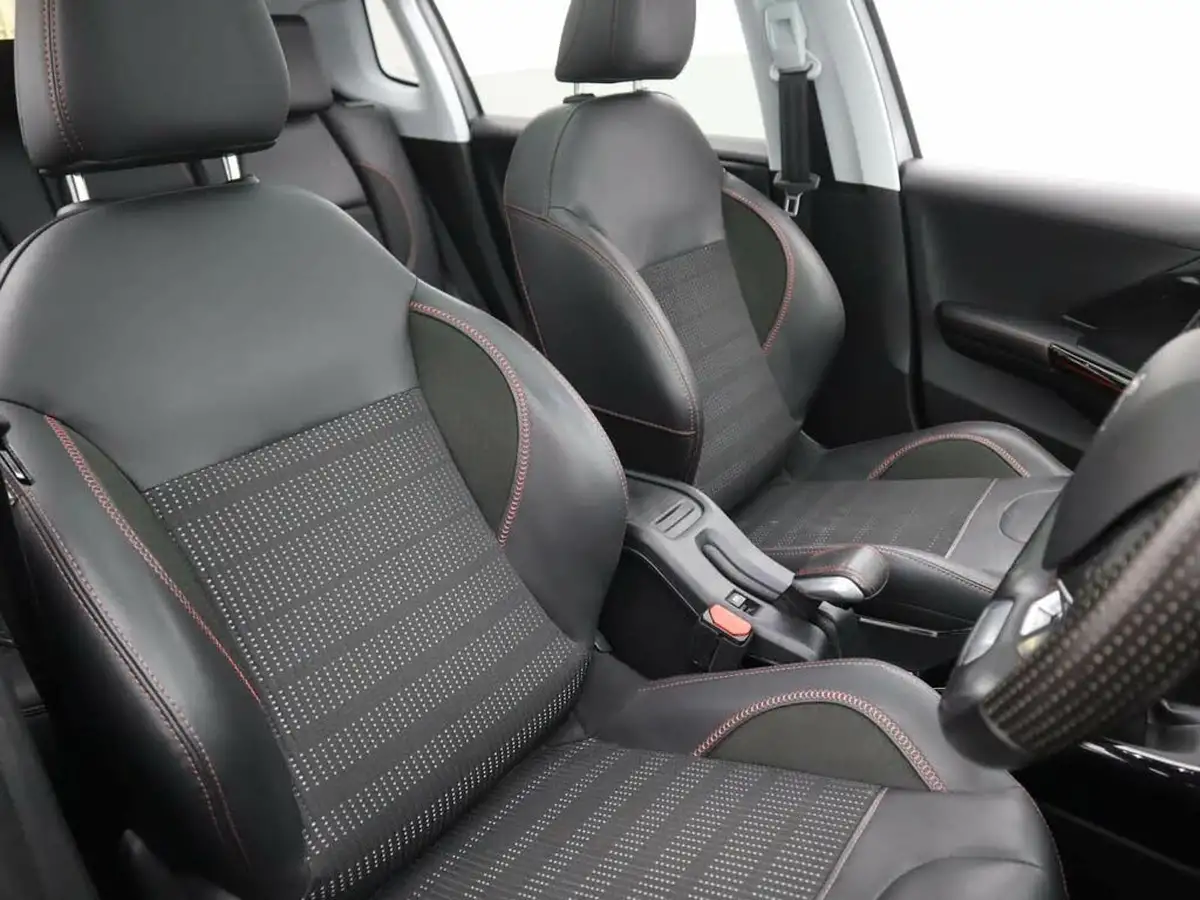 2019-peugeot-2008-suv-12-puretech-gt-line-130bhp-big-7