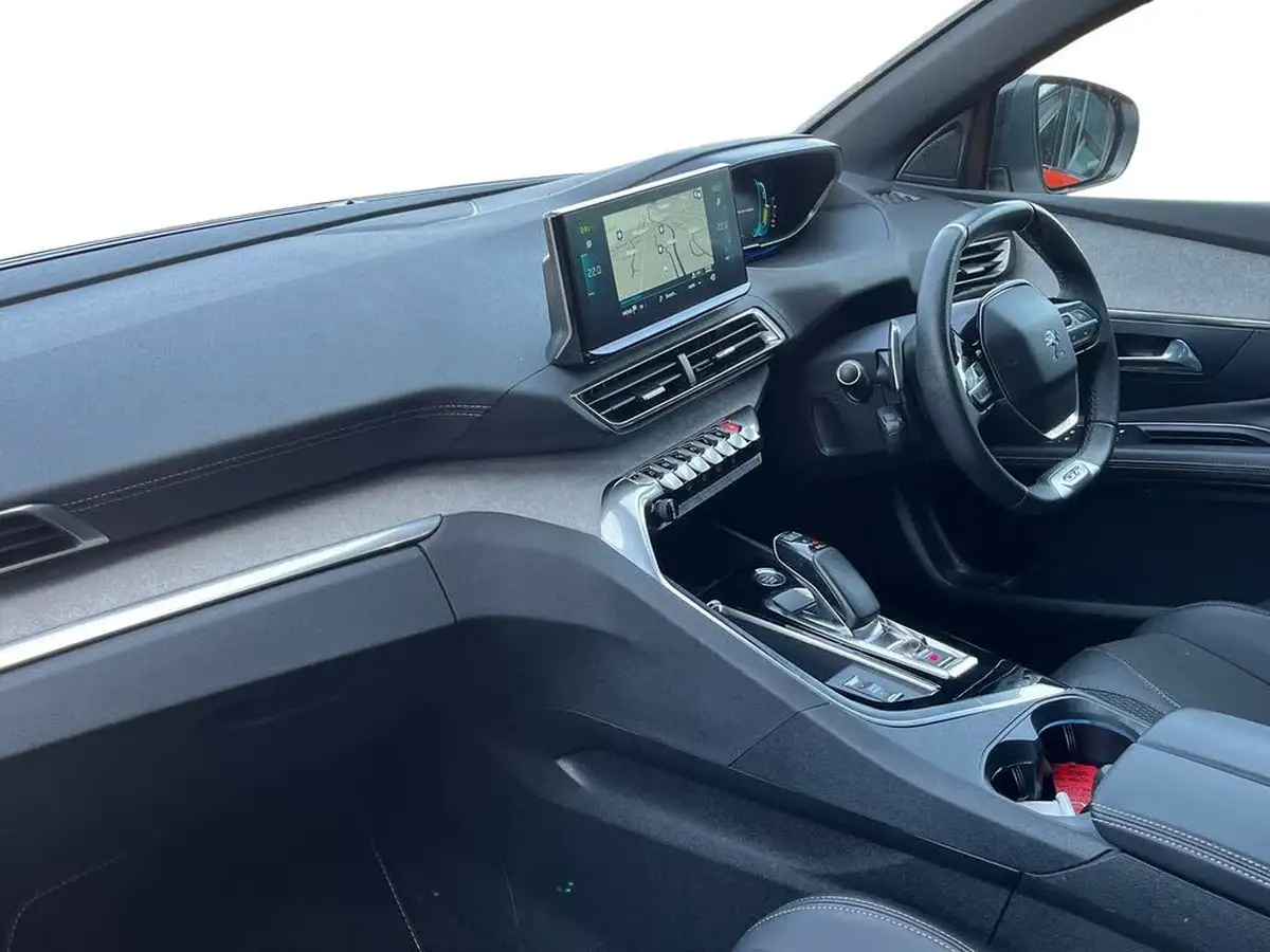 2022-peugeot-3008-suv-16-puretech-gt-225bhp-hybrid-e-eat8-big-6