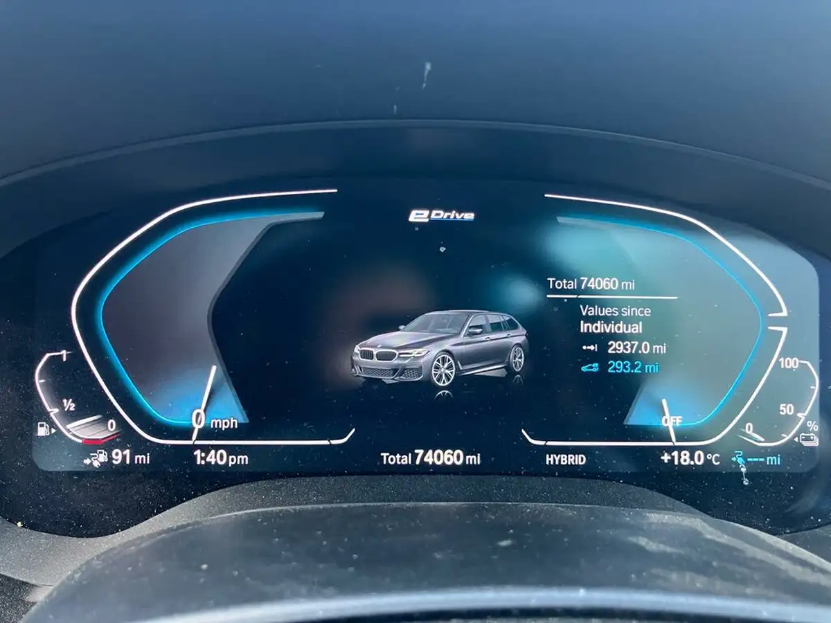 2021-bmw-5-series-20-530e-xdrive-m-sport-touring-5d-big-13