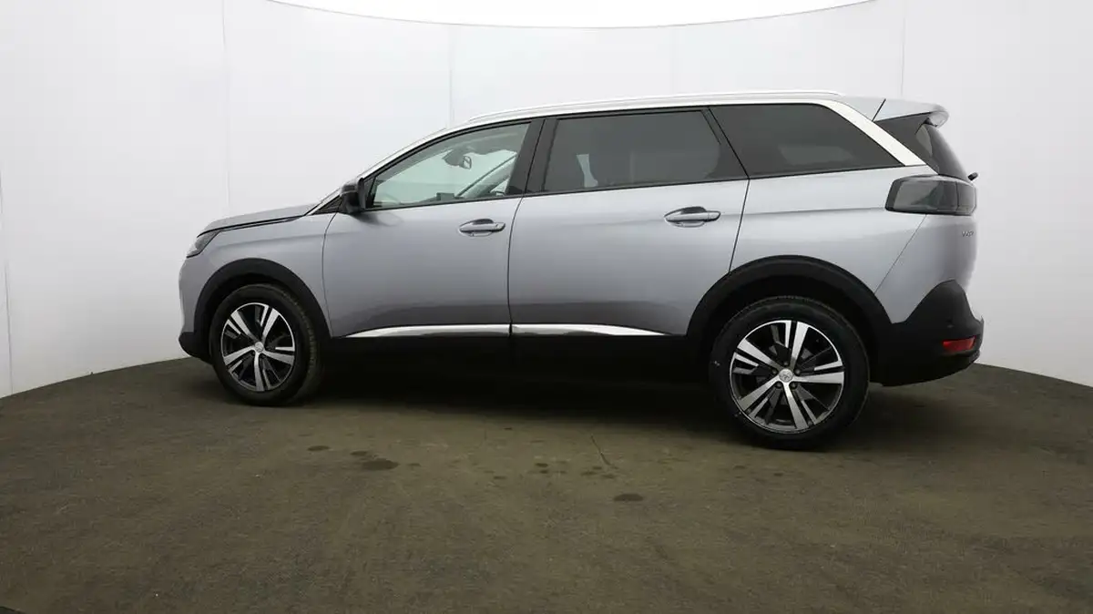 2022-peugeot-5008-suv-12-puretech-allure-premium-big-61