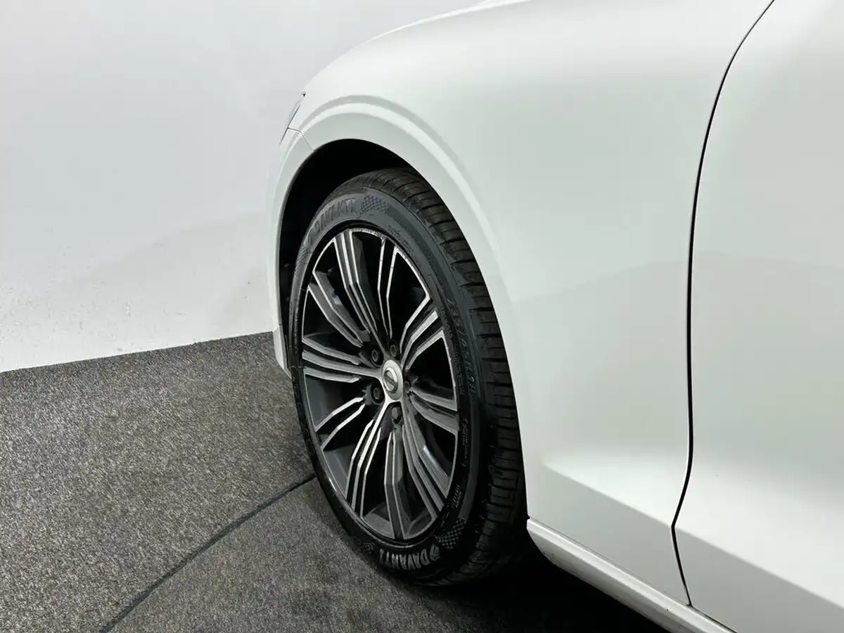 2018-volvo-v60-20td-d3-inscription-big-48
