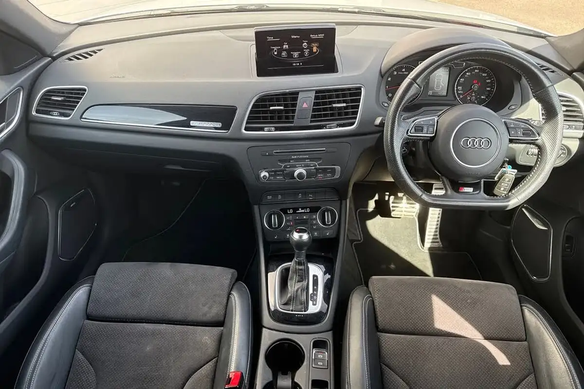 2018-audi-q3-20-tfsi-quattro-black-edition-big-36