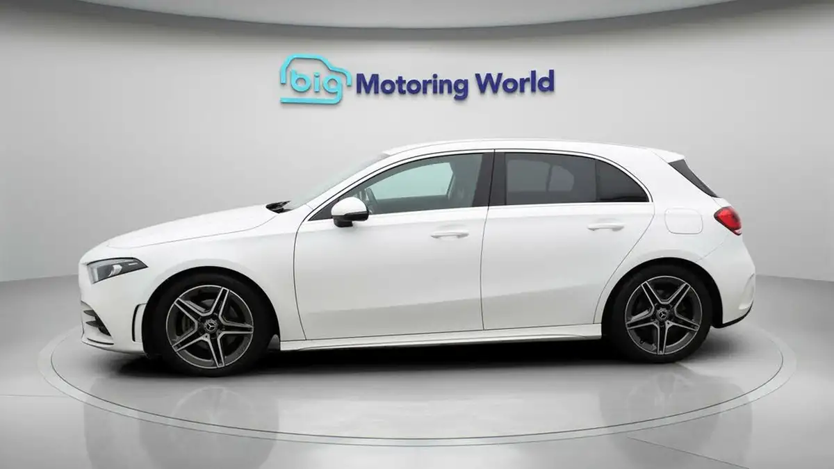 2020-mercedes-benz-a-class-13-a200-amg-line-hatchback-5d-7g-dct-big-4