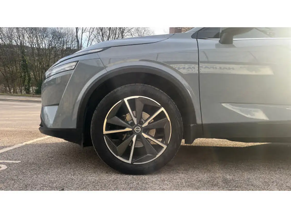 2022-nissan-qashqai-13-dig-t-tekna-158ps-xtronic-big-6