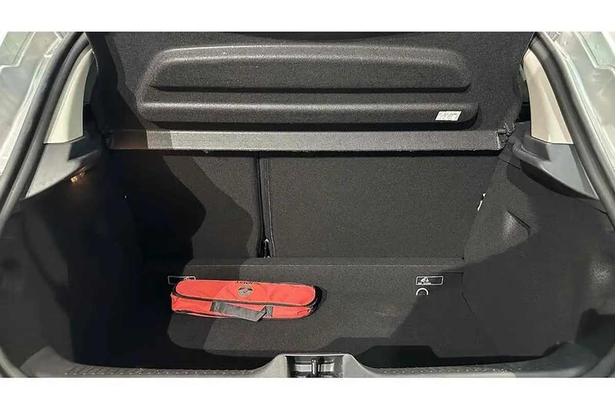 2019-renault-clio-09-tce-iconic-90ps-big-37