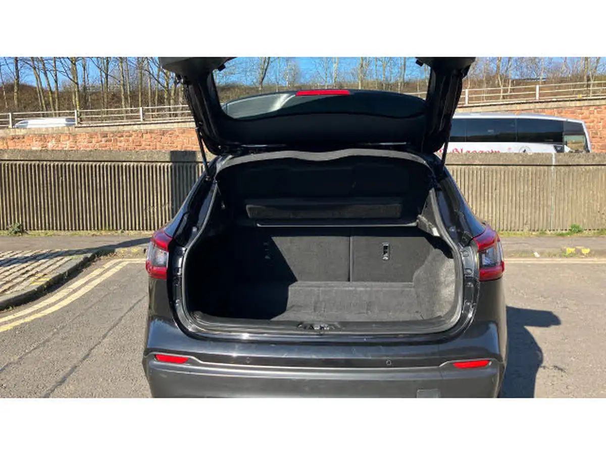 2020-nissan-qashqai-13-dig-t-acenta-premium-160ps-big-3