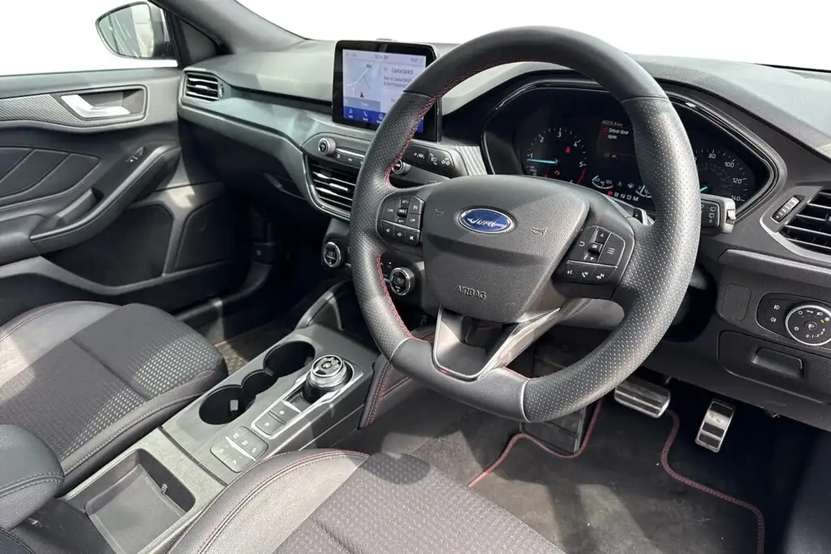 2019-ford-focus-20-st-line-x-estate-auto-big-13