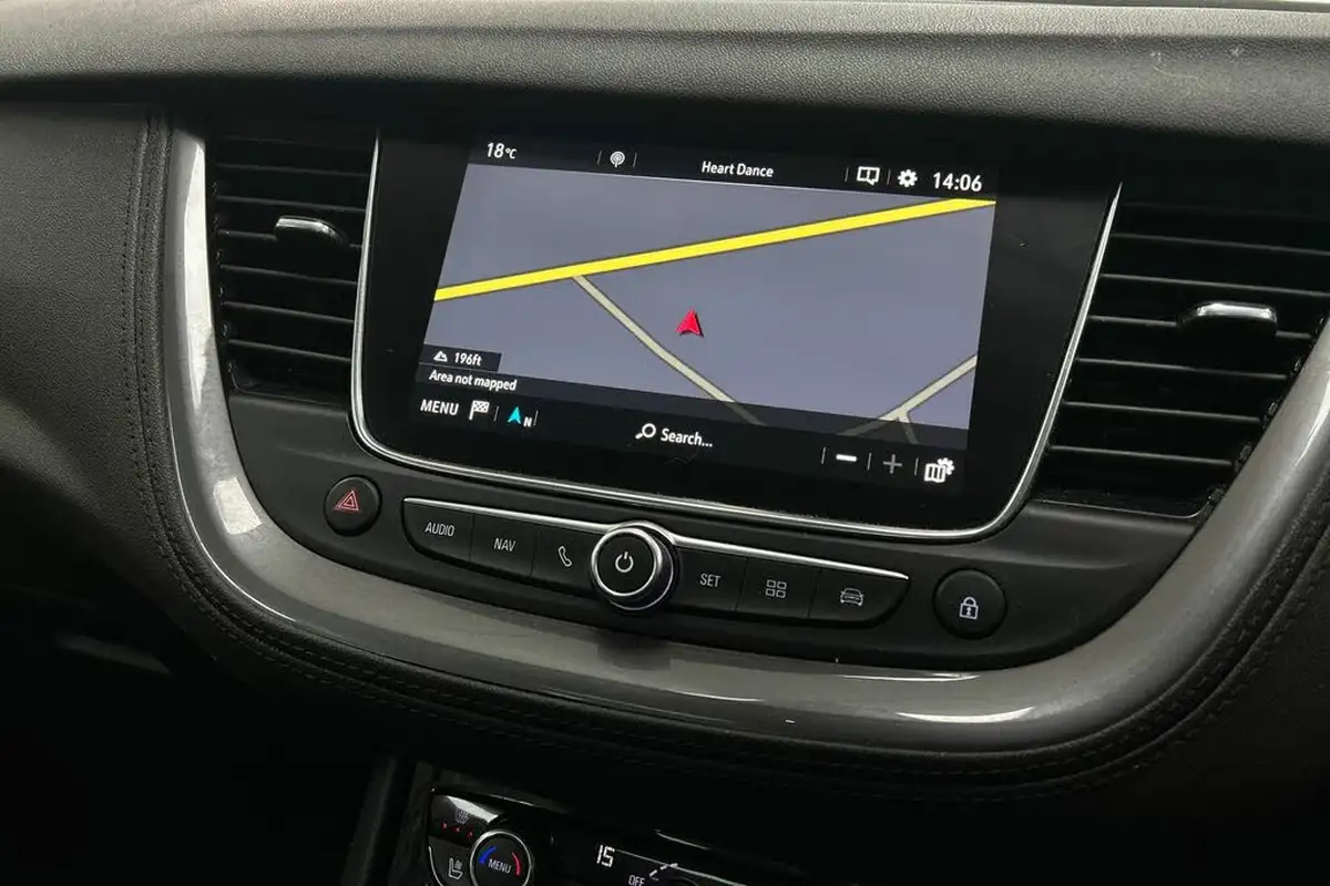 2019-vauxhall-grandland-x-12-elite-nav-big-19