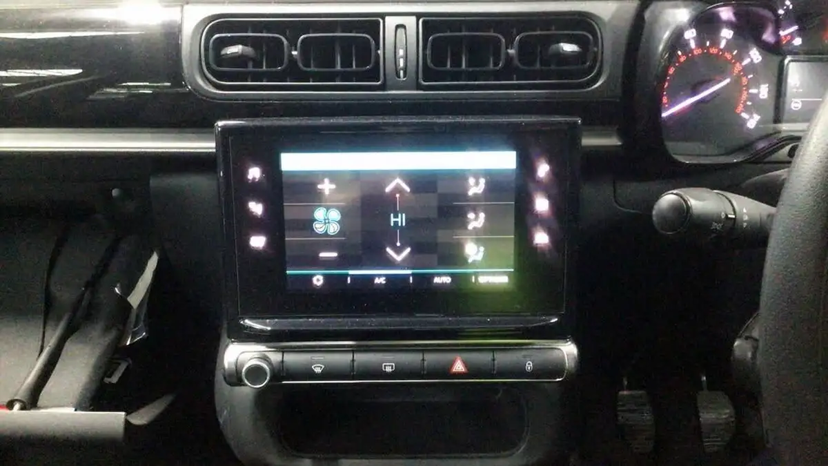 2018-citroen-c3-12-puretech-feel-82ps-big-4