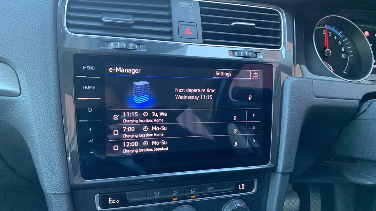 2019-volkswagen-golf-e-e-golf-big-29